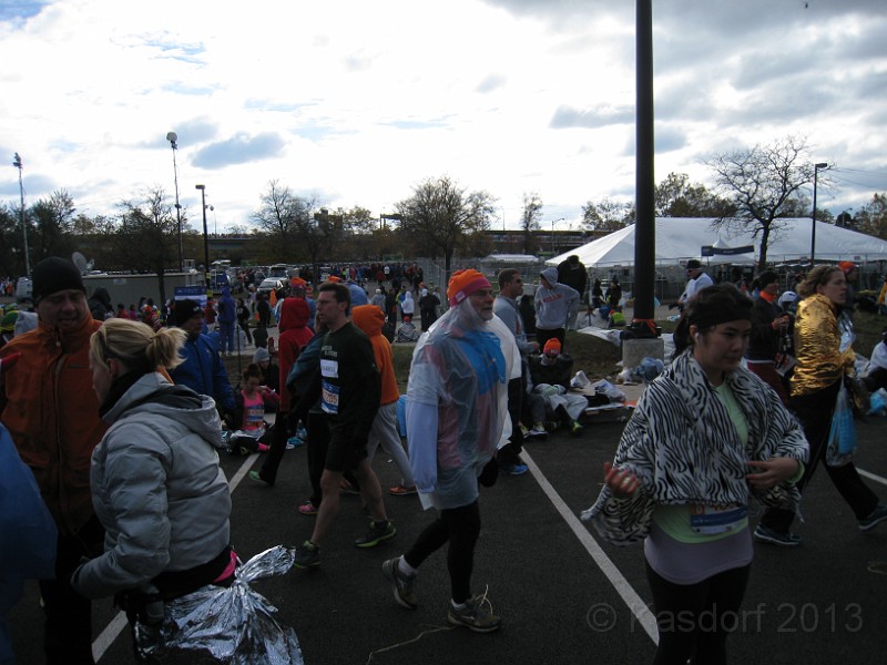 2014 NYRR Marathon 0146.jpg - The 2014 New York Marathon on November 2nd. A cold and blustery day.